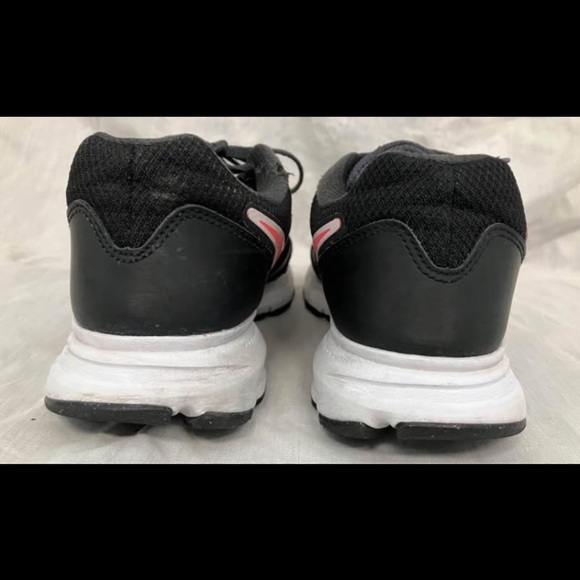 Nike women’s size 7.5 running shoes - Picture 6 of 9